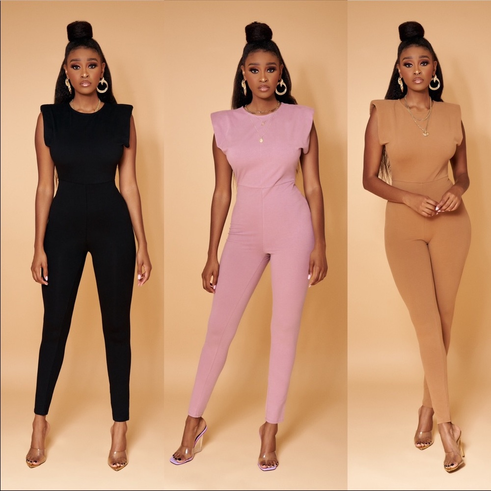 Fall&winter jumpsuit. Available Black,Cognac,Mauve